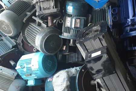 昌都类乌齐卡玛多乡富豪发电机-生铁-铝箱回收旧设备